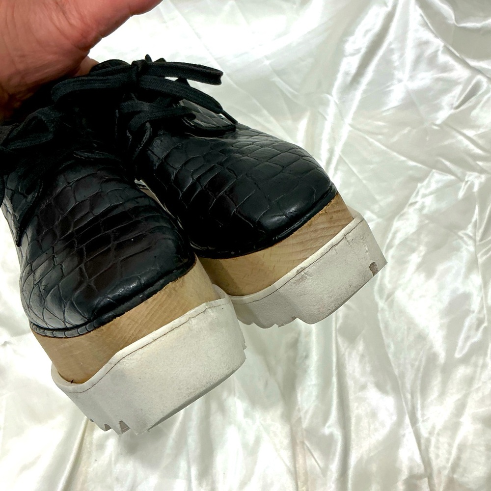 Stella McCartney leather lace up shoes 🖤🤍🖤🤍 - Picture 10 of 13